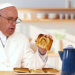 uh-oh:-mary-shows-up-in-pope-francis’s-toast-and-she-looks-maaaaad