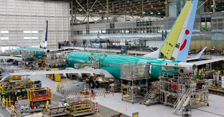 boeing-workers-begin-massive-strike,-production-of-737-max-halted