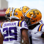 no.-16-lsu-rallies-from-17-point-deficit-for-36-33-win-over-south-carolina