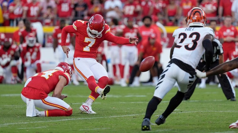 harrison-butker-buries-51-yard-field-goal-to-lift-chiefs-over-bengals-in-wild-game