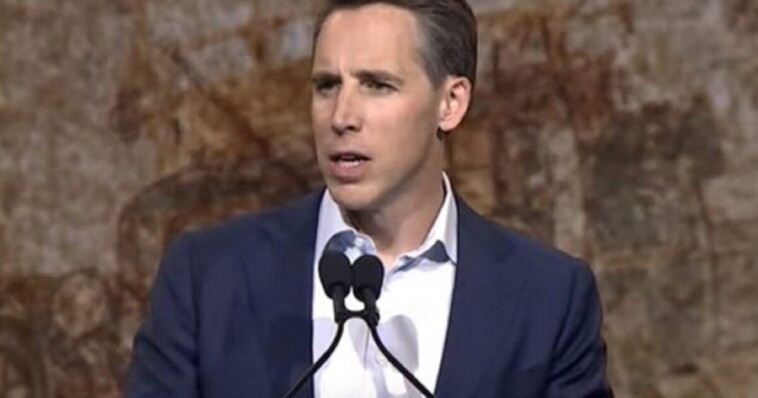 sen.-hawley-drops-bombshell-whistleblower-report-exposing-secret-service-failures-in-july-13-assassination-attempt-on-trump