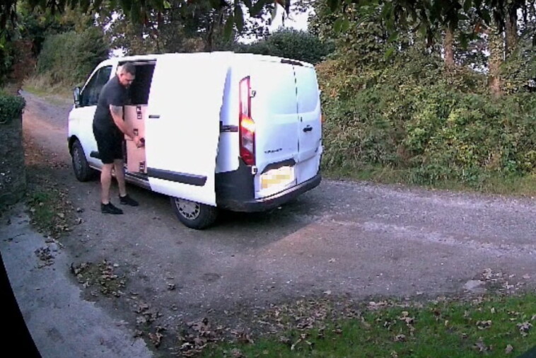 delivery-driver-caught-ignoring-door,-throwing-fragile-packages-in-damning-cctv-footage