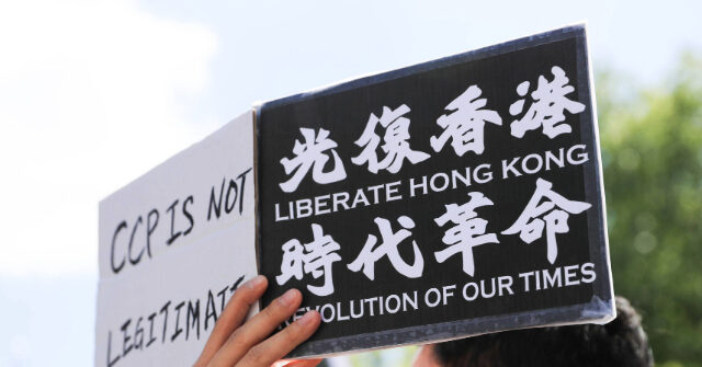 china-convicts-hong-kong-man-of-‘sedition’-for-wearing-t-shirt