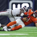 bears’-roschon-johnson-reacts-after-texans’-azeez-al-shaair-punches-him-during-game