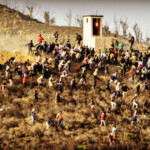 shock-video:-hundreds-of-african-men-try-to-storm-the-border-between-morocco-and-the-spanish-enclave-of-ceuta