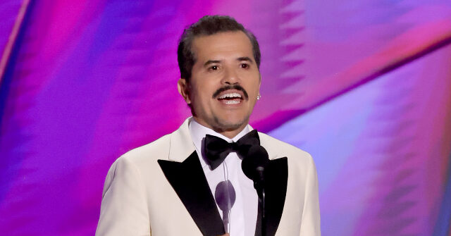 john-leguizamo-scolds-hollywood-for-casting-white-people-in-latino-roles,-says-latinos-will-decide-presidential-election