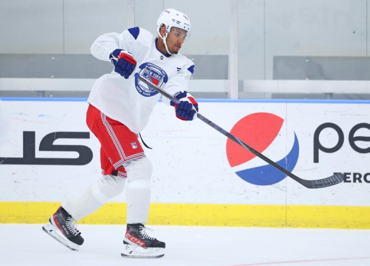 k’andre-miller-glad-he’s-a-‘role-model’-for-rangers’-no-1-pick-ej.-emery:-‘that’s-awesome’