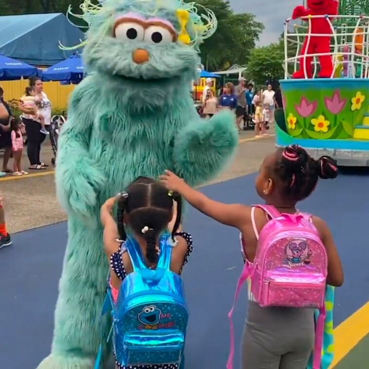 sesame-place-spared-$25m-lawsuit-after-character-is-accused-of-ignoring-black-children-in-viral-clip