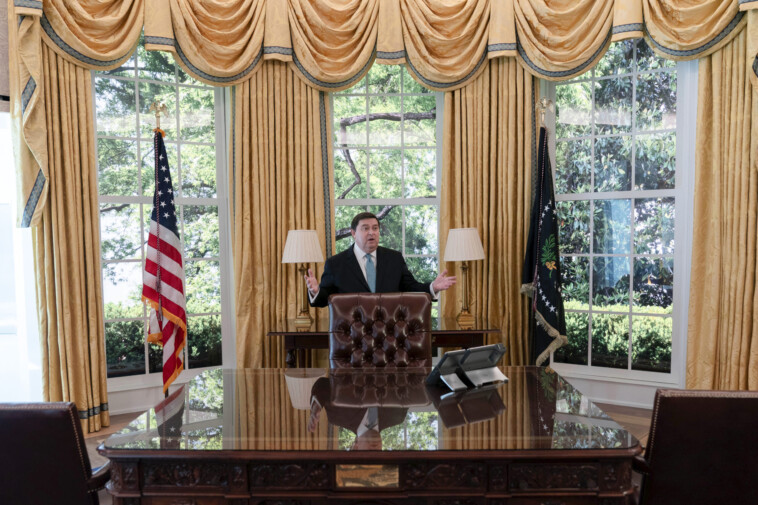 $60-million-oval-office-replica-set-to-open-in-washington-dc.