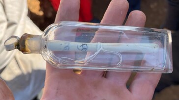 200-year-old-message-in-a-bottle-left-by-archaeologist-discovered-in-france