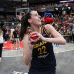 caitlin-clark’s-eye-popping-effect-on-wnba-attendance,-tv-ratings