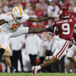 yahoo-top-10:-tennessee’s-road-win-at-oklahoma-boosts-vols-to-no.-1-while-usc-falls-out-of-rankings