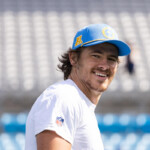 nfl-inactives-week-3:-justin-herbert-active-despite-high-ankle-sprain,-jordan-love-out