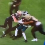 devonta-smith-suffers-concussion-on-frightening-helmet-to-helmet-hit