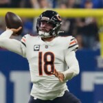 bears’-caleb-williams-finally-becomes-1st-rookie-quarterback-to-throw-touchdown-in-2024