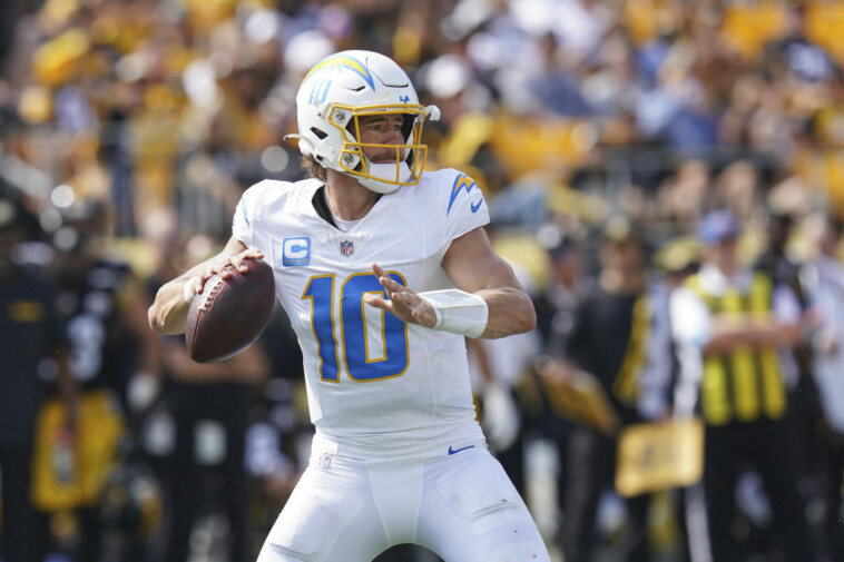 chargers-qb-justin-herbert-leaves-game-with-injury-as-steelers-move-to-3-0