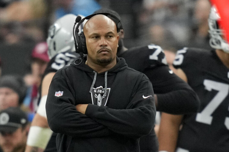 antonio-pierce-laments-‘business-decisions’-by-raiders-players-in-blowout-to-panthers,-suggests-that-jobs-aren’t-safe