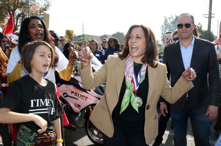 kamala-harris-chants-‘down-with-deportation’-in-resurfaced-video