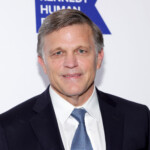 historian-douglas-brinkley-after-trump-assassination-attempts:-‘doomsday’-if-trump-wins