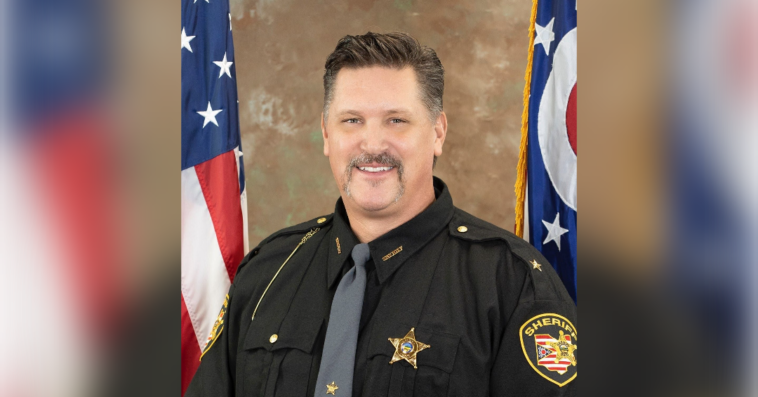 ohio-county-sheriff-under-fire-after-urging-residents-to-record-addresses-of-harris-supporters-to-send-illegal-immigrants-to-their-homes