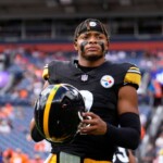 mike-tomlin-won’t-name-justin-fields-full-time-steelers-starter-despite-hot-start