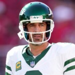 jets’-aaron-rodgers-on-why-it’s-‘important’-for-young-qbs-who-are-not-nfl-ready-to-sit