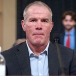 favre-reveals-parkinson’s-diagnosis-at-hearing