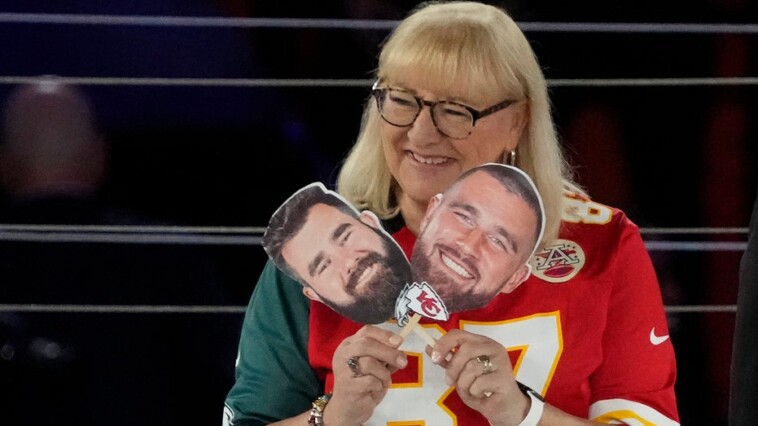 donna-kelce-hits-back-at-critics-of-son-amid-chiefs-star’s-slow-start