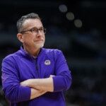 sparks-part-ways-with-head-coach-curt-miller-amid-rebuild,-draft-lottery-featuring-paige-bueckers