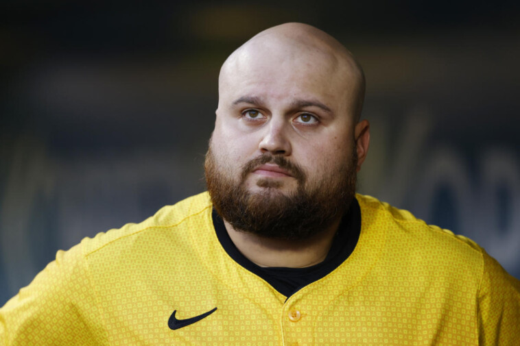 pirates-release-1b-rowdy-tellez-4-plate-appearances-short-of-a-$200k-contract-bonus