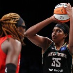 jonquel-jones-comes-alive-with-double-double-to-help-liberty-close-out-dream