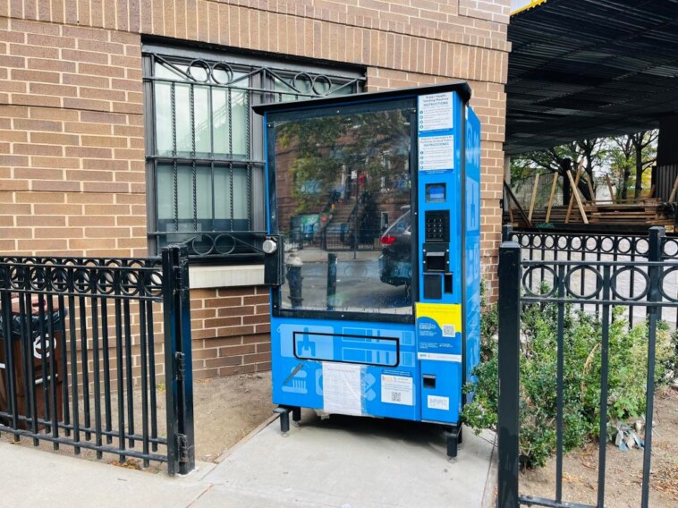 nyc’s-drug-user-supply-vending-machine-—-with-crack-pipes-and-‘meth-kits’-—-is-so-popular,-workers-have-to-refill-it-twice-a-week