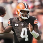 browns’-deshaun-watson-pushes-back-on-idea-of-more-designed-runs:-‘not-a-running-back’