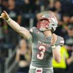 unlv-denies-ever-agreeing-to-6-figure-nil-deal-with-departing-qb-after-father-claims-payments-were-withheld