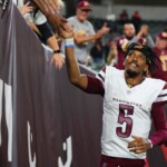 the-key-numbers-behind-qb-jayden-daniels’-hot-start-in-washington