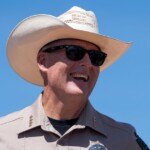 sheriff-gives-kamala-harris-a-rough-welcome-as-she-arrives-in-embattled-border-state-arizona