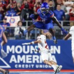 jeanty-rumbles-for-259-yards,-4-tds-in-bsu-win