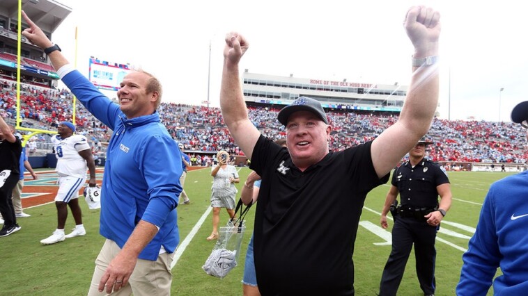 unranked-kentucky-upsets-no.-6-ole-miss-after-kicker-misses-potential-game-tying-field-goal