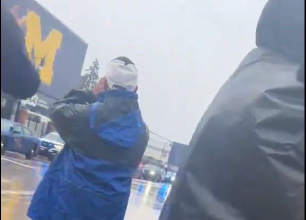 michigan-fans-wait-in-the-rain-to-boo-tampon-tim-at-big-house-on-saturday