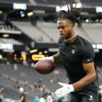 davante-adams-‘week-to-week’-with-injury-as-raiders-turmoil-worsens