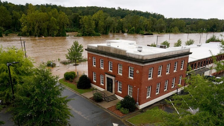 rescue-missions-underway-in-north-carolina-after-hurricane-helene-brings-‘historic’-flooding,-landslides