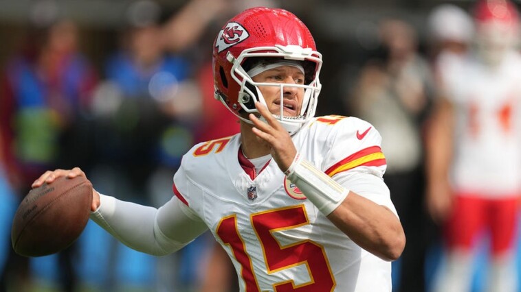 chiefs-overcome-loss-of-rashee-rice-with-late-touchdown-to-defeat-chargers