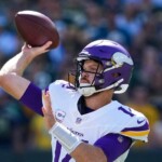 vikings-outlast-packers’-4th-quarter-desperation,-defeat-division-foe-to-remain-undefeated