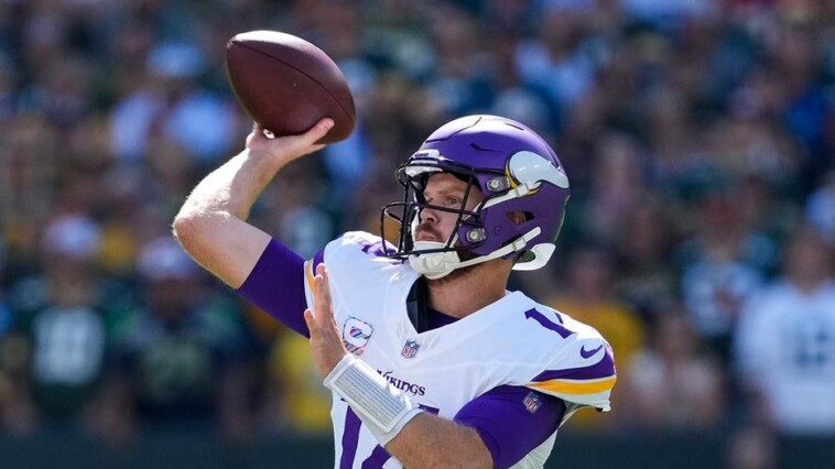 vikings-outlast-packers’-4th-quarter-desperation,-defeat-division-foe-to-remain-undefeated