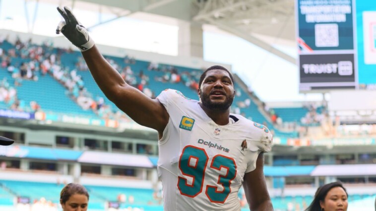 ‘that’s-the-og,-triple-og’:-how-dolphins’-calais-campbell-is-still-going-strong-in-year-17