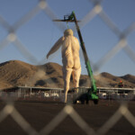 pop-up-exhibit?-43-foot-naked-nevada-trump-effigy-vanishes-after-roadside-ruckus