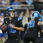 monday-night-football-live-updates:-lions-fend-off-seahawks-as-titans-grab-first-win-of-the-season