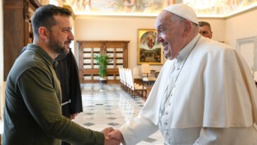 ukraine’s-zelensky-meets-pope-francis-as-he-continues-to-push-his-‘victory-plan’