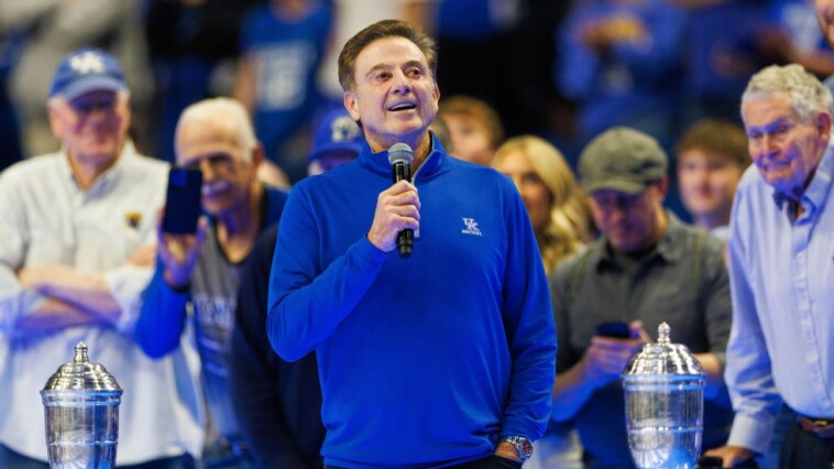 pitino-returns-to-rupp,-calls-it-‘one-of-best-nights’