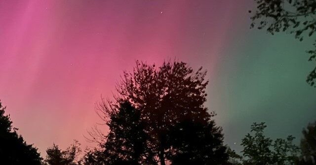 photos:-intense-northern-lights-shock-witnesses-around-us.,-europe